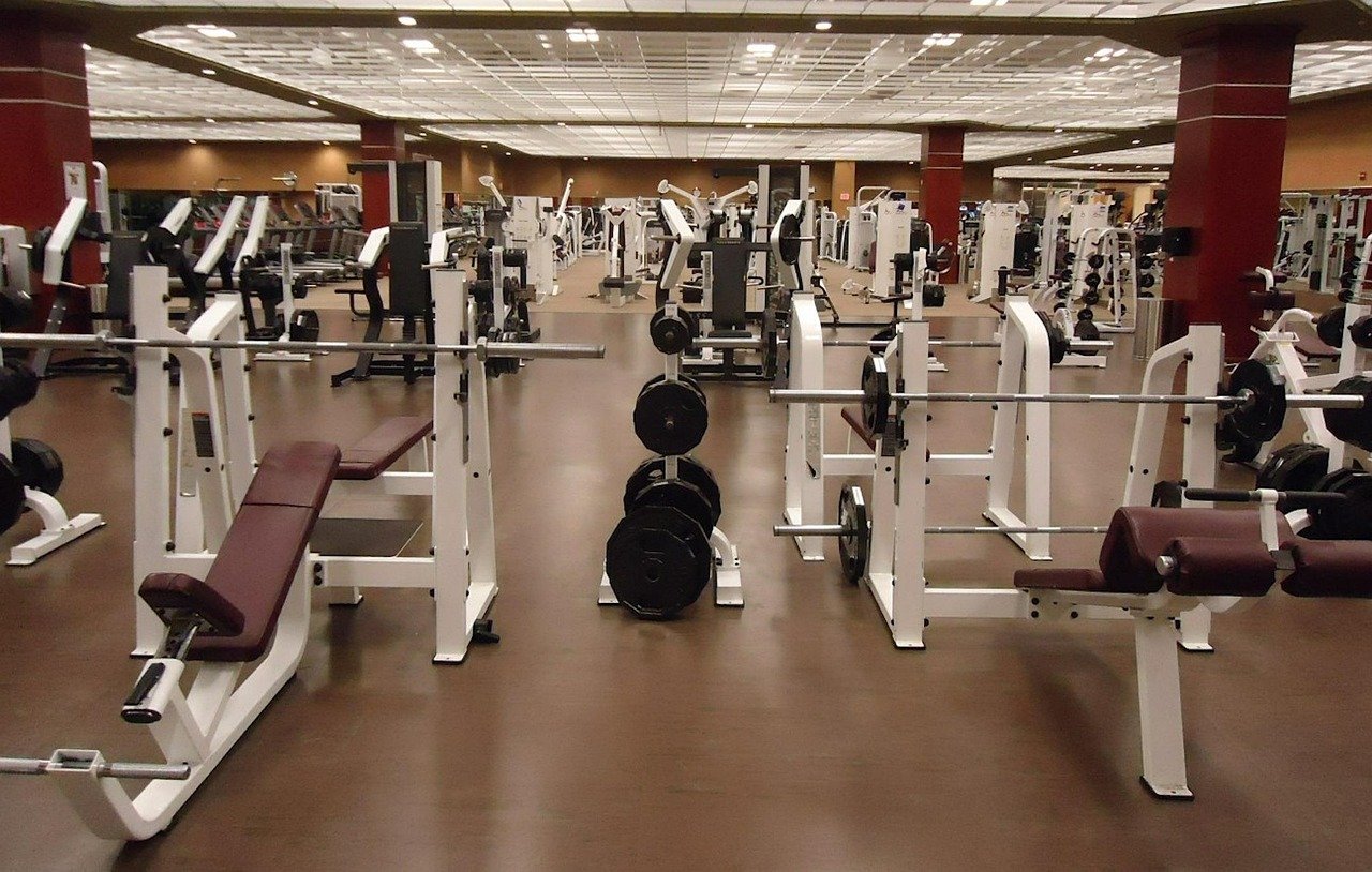 Ruangan gym untuk hidup aktif